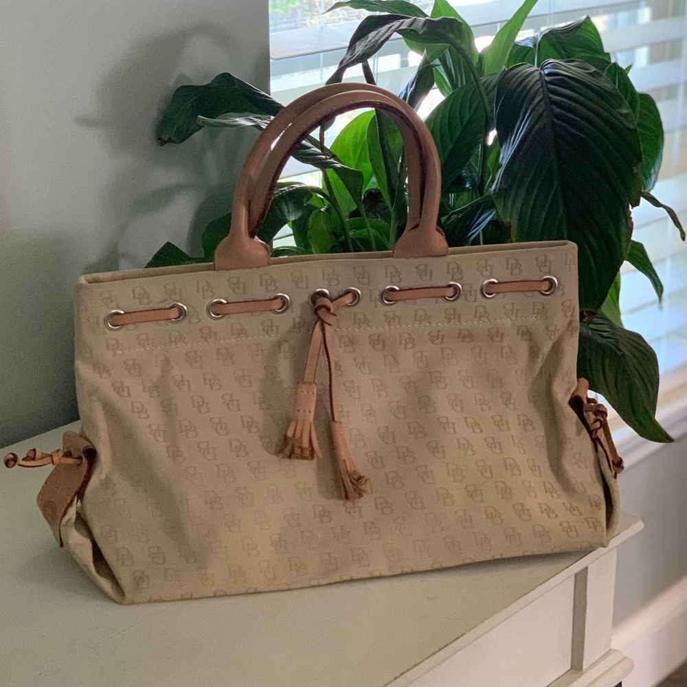Dooney & Bourke Handbag